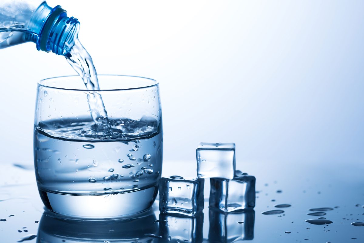 Su Arıtma Cihazı - Su Bardak Görüntüsü