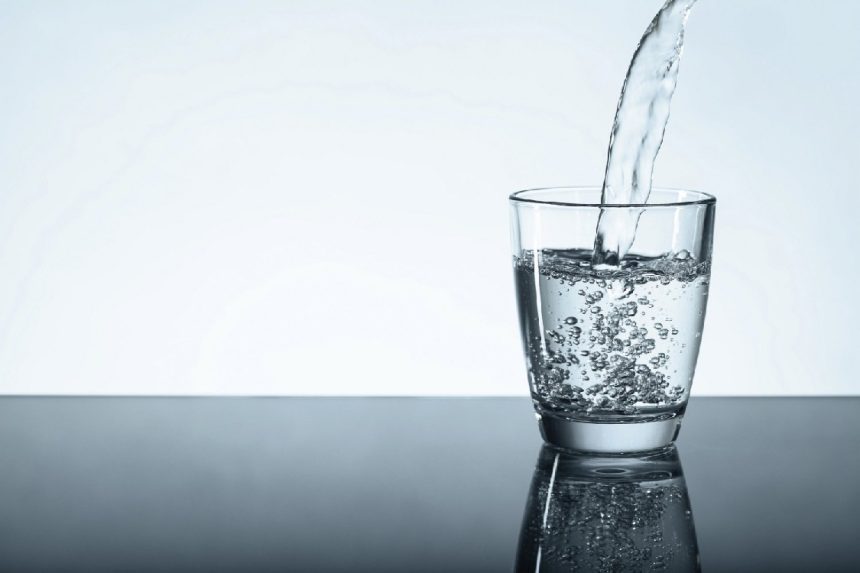 Su Arıtma Cihazı - Su Bardak Görüntüsü