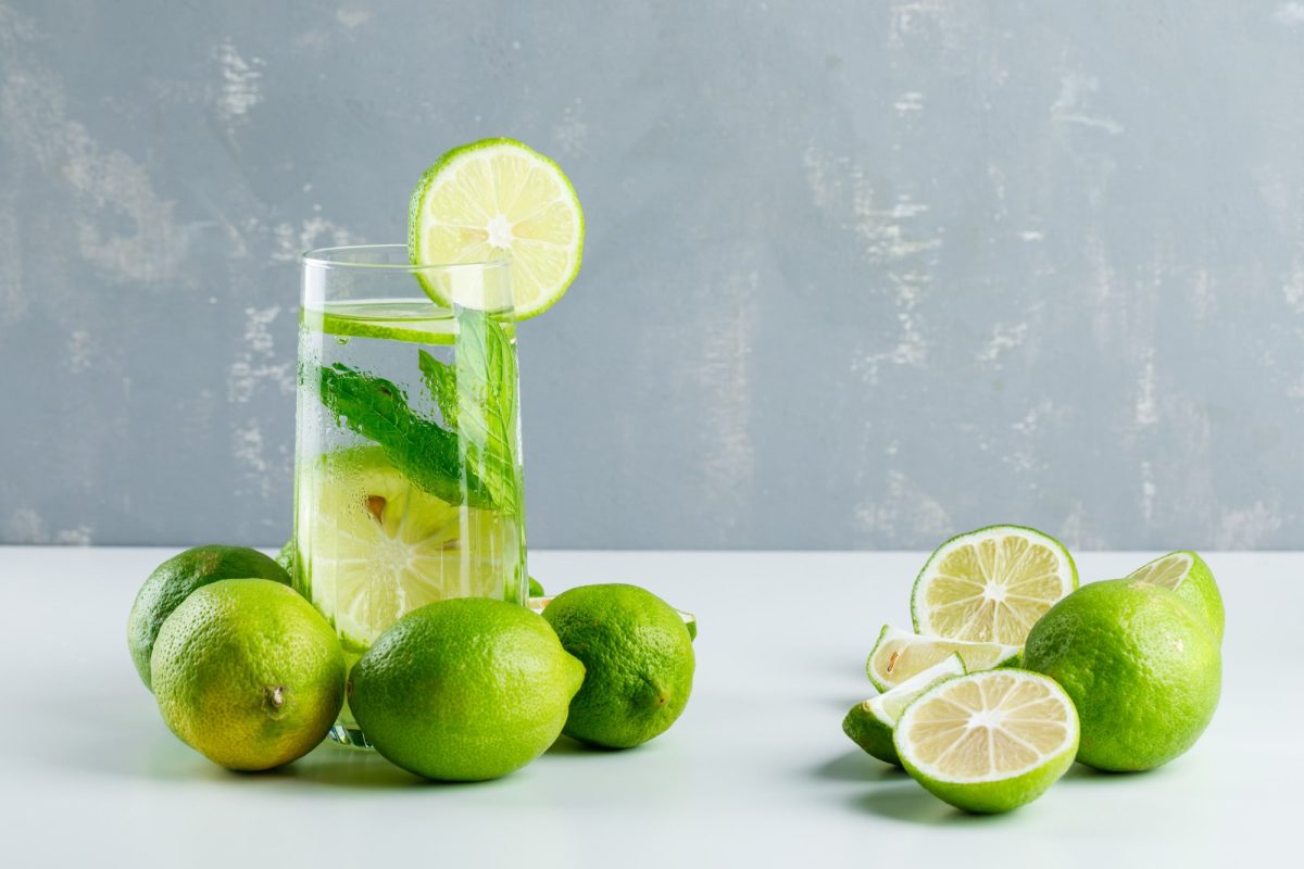 Limonlu Su İçmek: Faydaları ve Zararları Nelerdir?