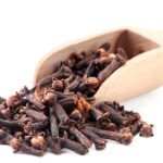 Karanfil: Tarih, Lezzet, Faydalar ve Kullanım Alanları