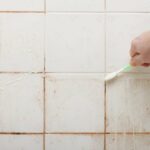 Pembe Banyo Lekesine Ne Sebep Olur ve Nasıl Çıkarılır?