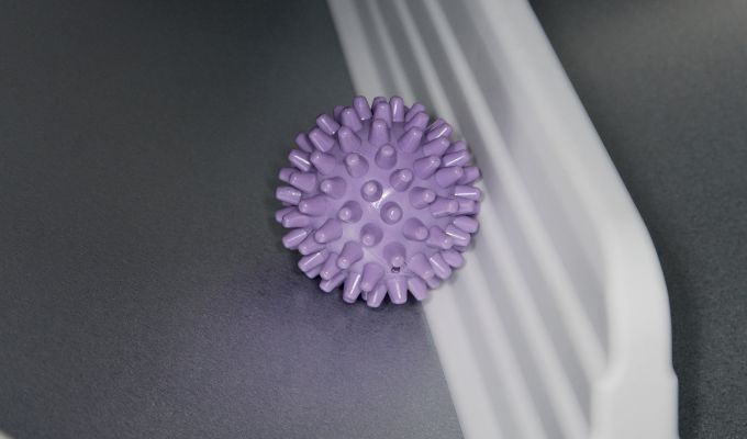 Plastik veya Kauçuk Toplar