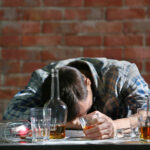 Alkol Kötüye Kullanımı: Genel Bakış, Riskler ve Tedavi