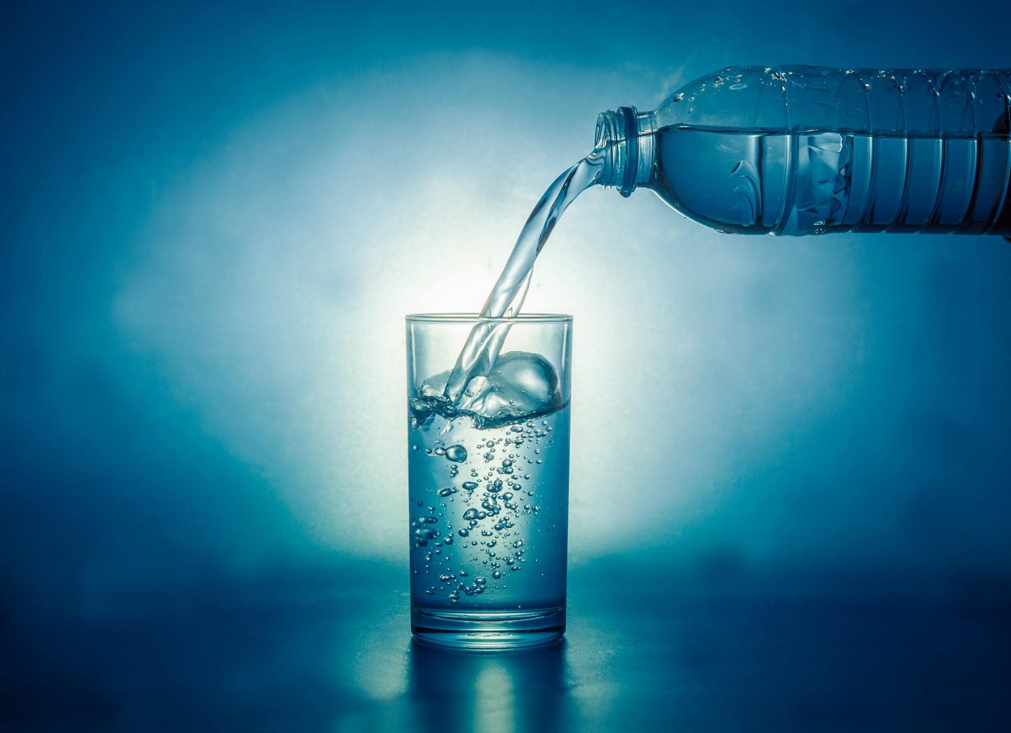 Alkali Su Nedir? Sağlık Faydaları ve Bilimsel Gerçekler