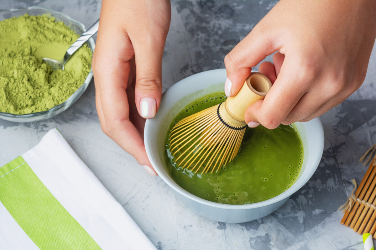 Matcha Çayı Nedir? Matcha Çayı Faydaları, Zararları, Yan Etkileri, Nasıl Yapılır ve Arıtma Suyu ile Doğru Hazırlama Rehberi