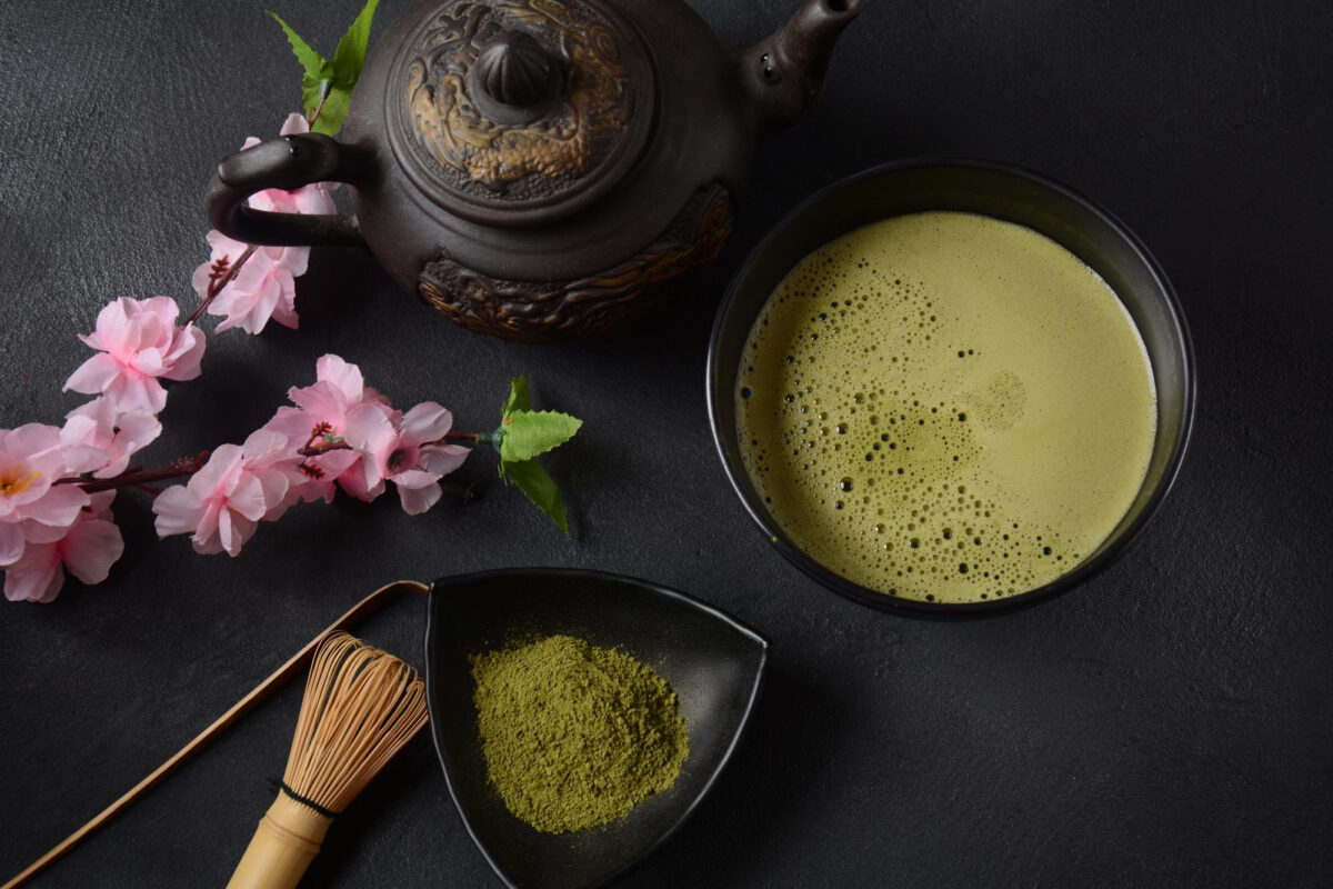 Matcha Çayı Nedir? Matcha Çayı Faydaları, Zararları, Yan Etkileri, Nasıl Yapılır ve Arıtma Suyu ile Doğru Hazırlama Rehberi