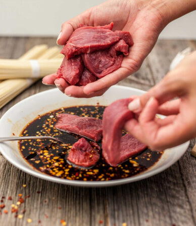 Carnivore Diyeti Nedir? Nasıl Yapılır ve Riskleri