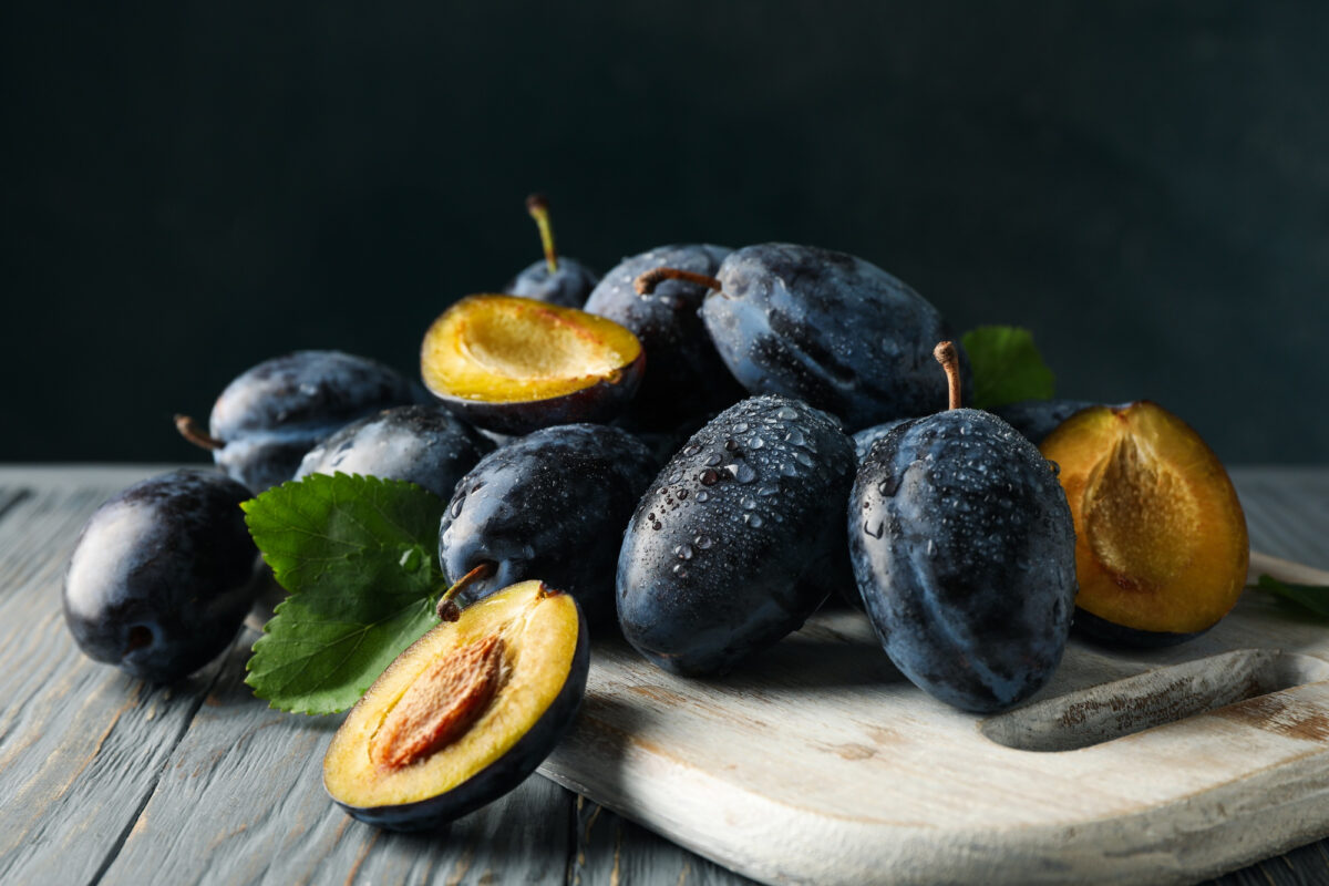 Mürdüm Eriği Faydaları: Besin Değeri ve Tüketim